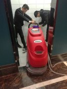 ����ʽϴ�ؙC(j��)�ɹ��M(j��n)��V��KTV